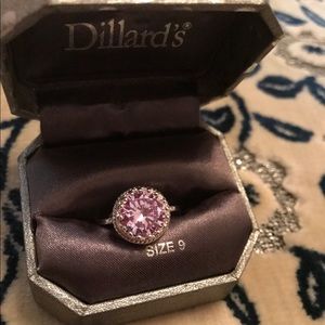 New Dillard fashion ring with purple stone💍🎁💍🎁